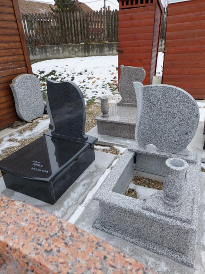 Varga János Kőfaragó, Műkőkészítő Mester Hajdú-Bihar megye
